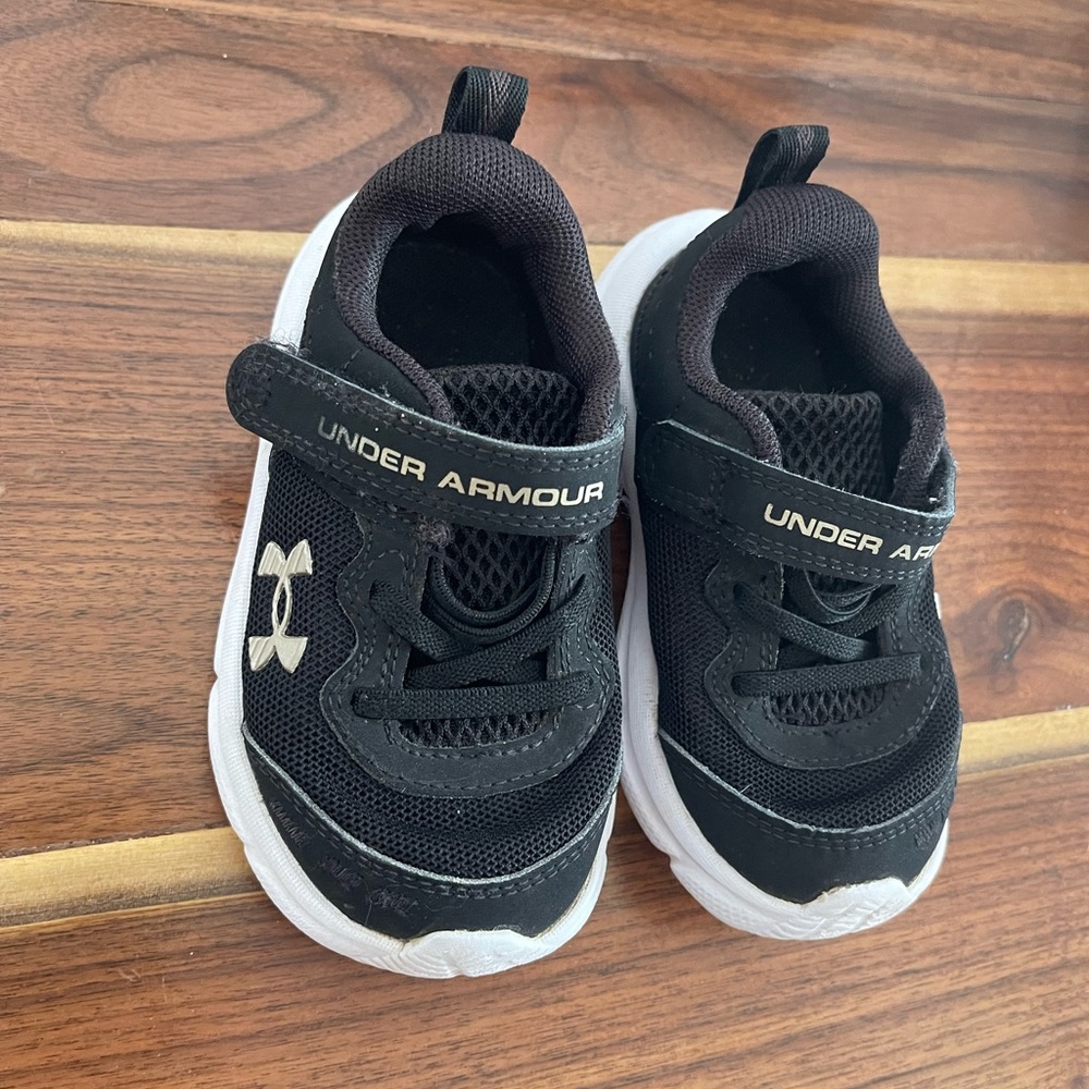 Under Armour Kids Black and White Sneakers